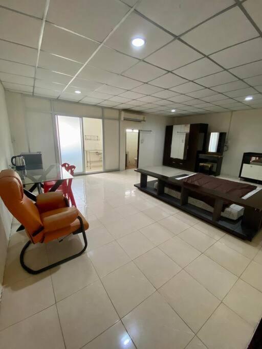 Apartamento Ratanawong Place 523 Banguecoque