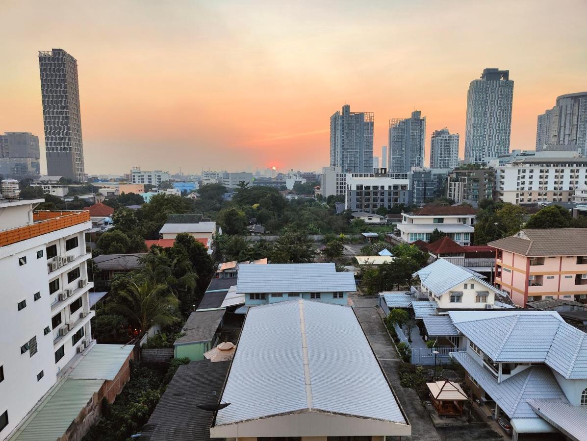 Sundowner Sukhumvit Appartamento
