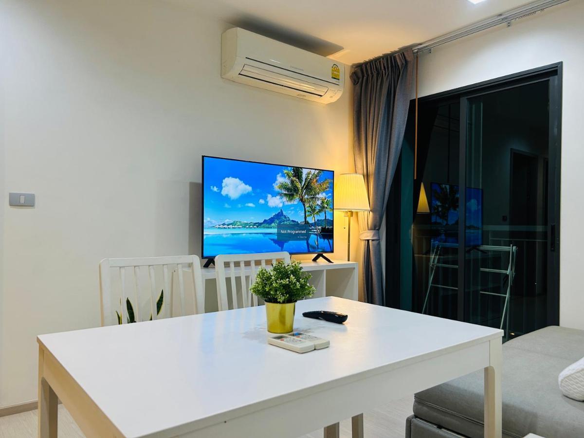 Rhythm Sukhumvit 36 Two Bedrooms Leilighet