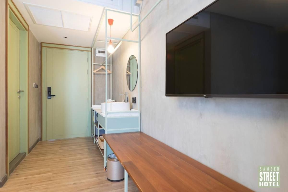 Samsen Street Hotel 4*