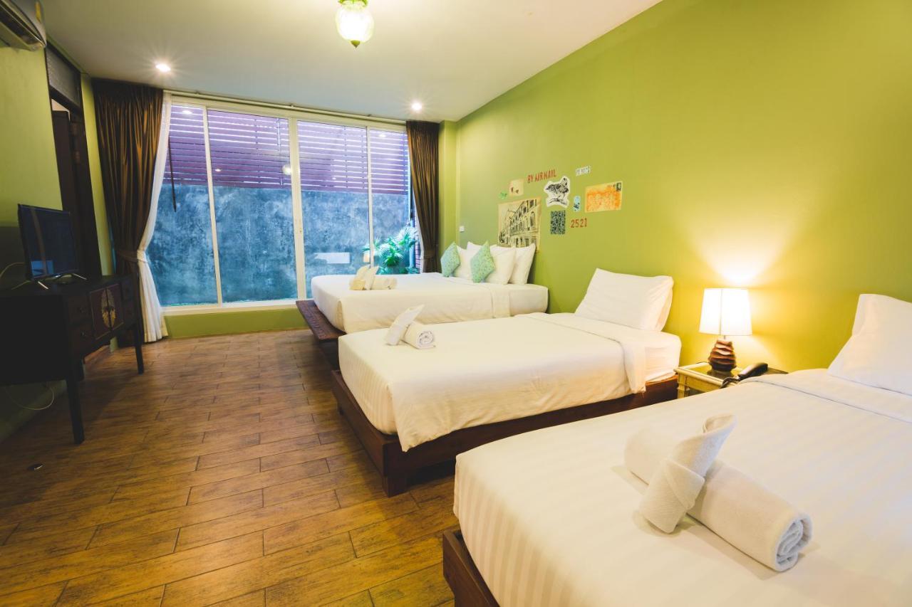 Hotel Feung Nakorn Balcony Rooms&cafe 3*