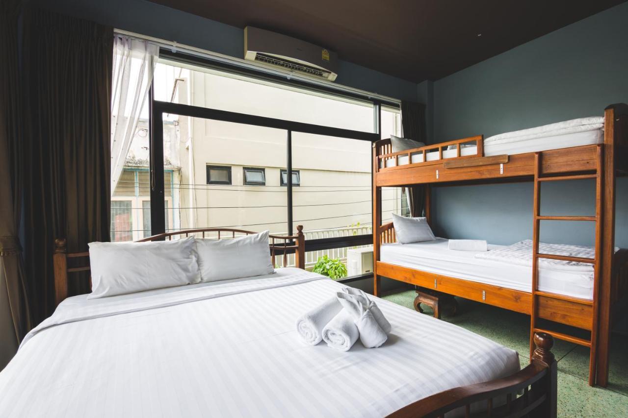 Feung Nakorn Balcony Rooms&cafe Hotel Bangkok