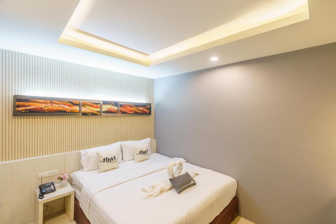 Hotel De Lux Bangkok