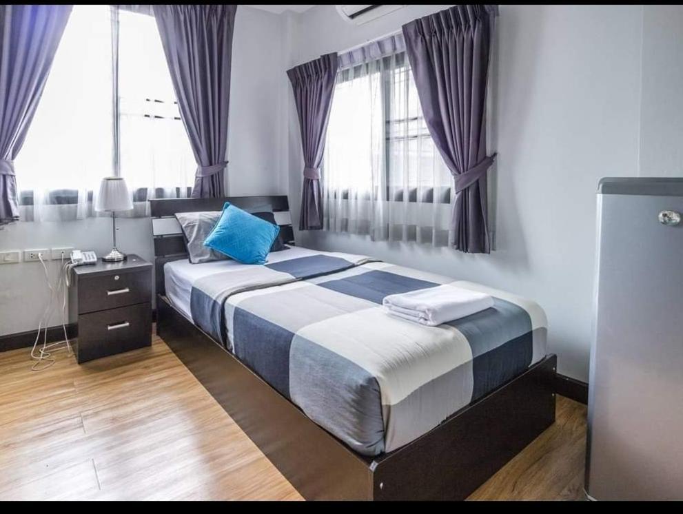 Bed & Breakfast The Cube Sathorn Boutique เดอะ คิวบ์ สาทร บูติค โฮเทล Near Bts Surasak 2*