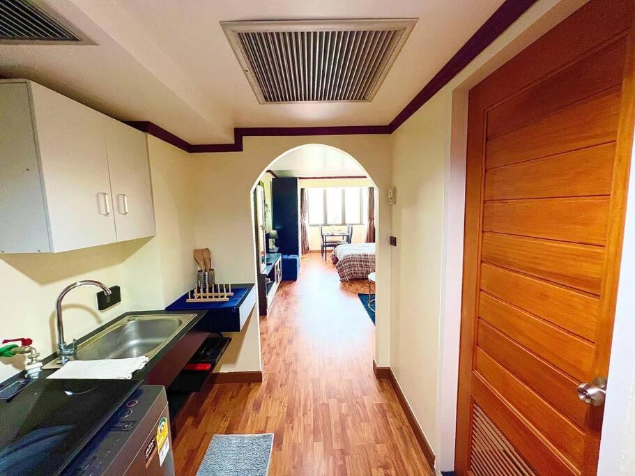 Selfcheckin Omni Tower Sukhumvit4 Nana Asoke Bts Mrt Hispeed Wifi Pool&gym Apartment *