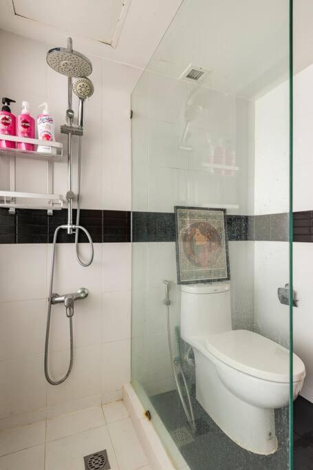 Selfcheckin Omni Tower Sukhumvit4 Nana Asoke Bts Mrt Hispeed Wifi Pool&gym Apartment