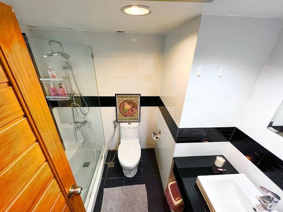 Apartment Selfcheckin Omni Tower Sukhumvit4 Nana Asoke Bts Mrt Hispeed Wifi Pool&gym Bangkok