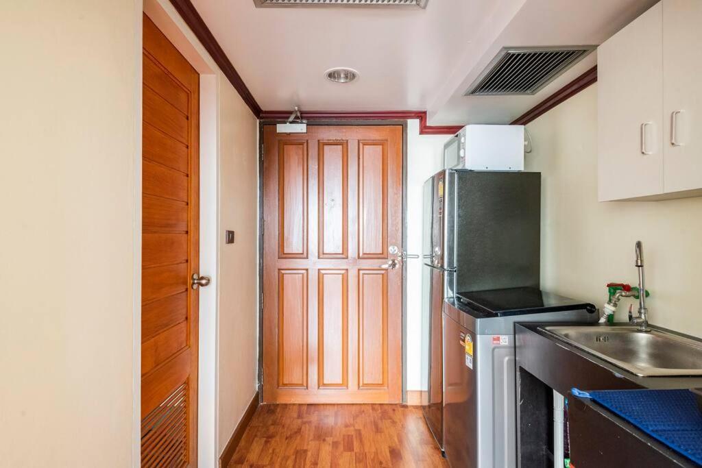 Selfcheckin Omni Tower Sukhumvit4 Nana Asoke Bts Mrt Hispeed Wifi Pool&gym Apartment Bangkok