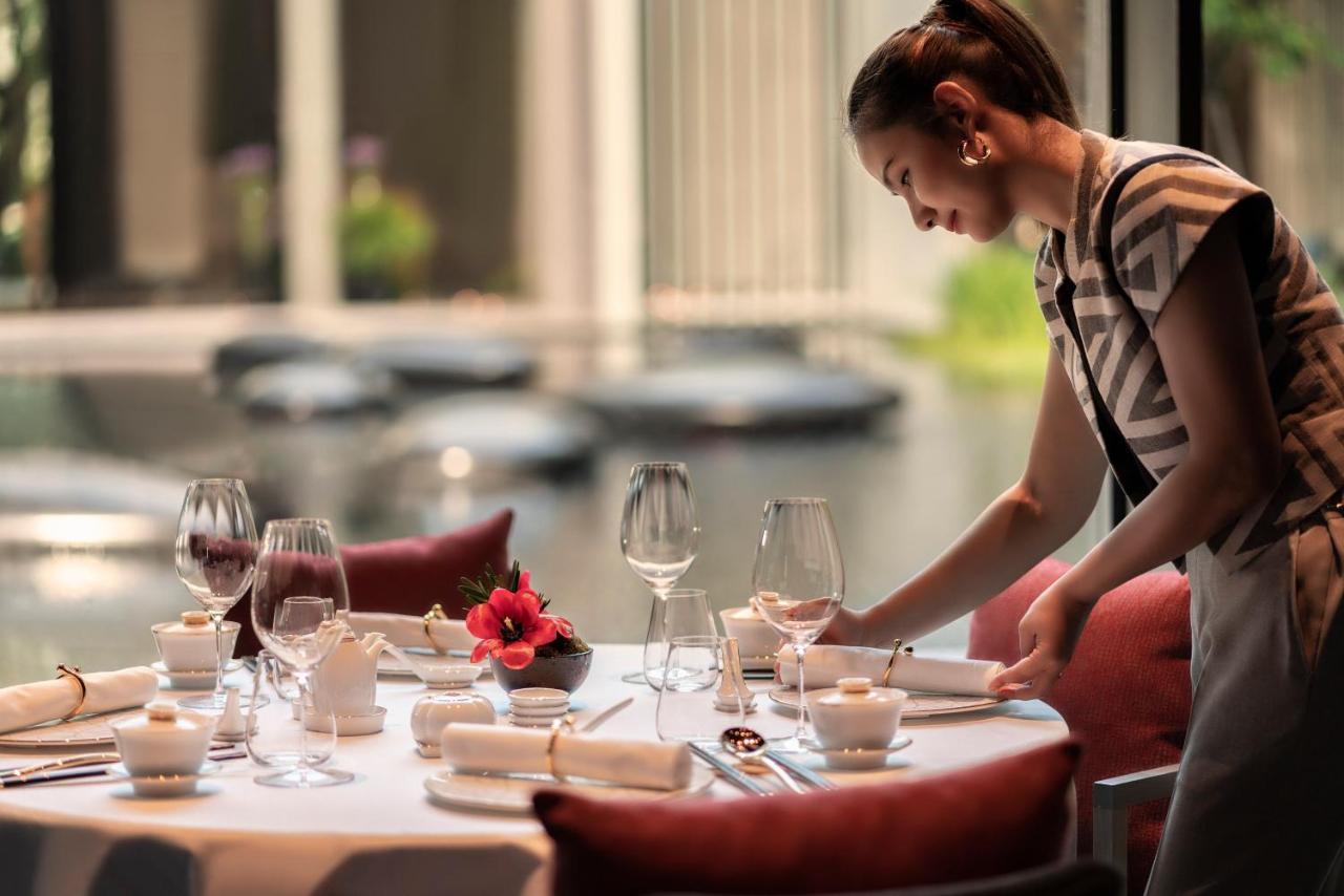 Hotell Four Seasons At Chao Phraya River