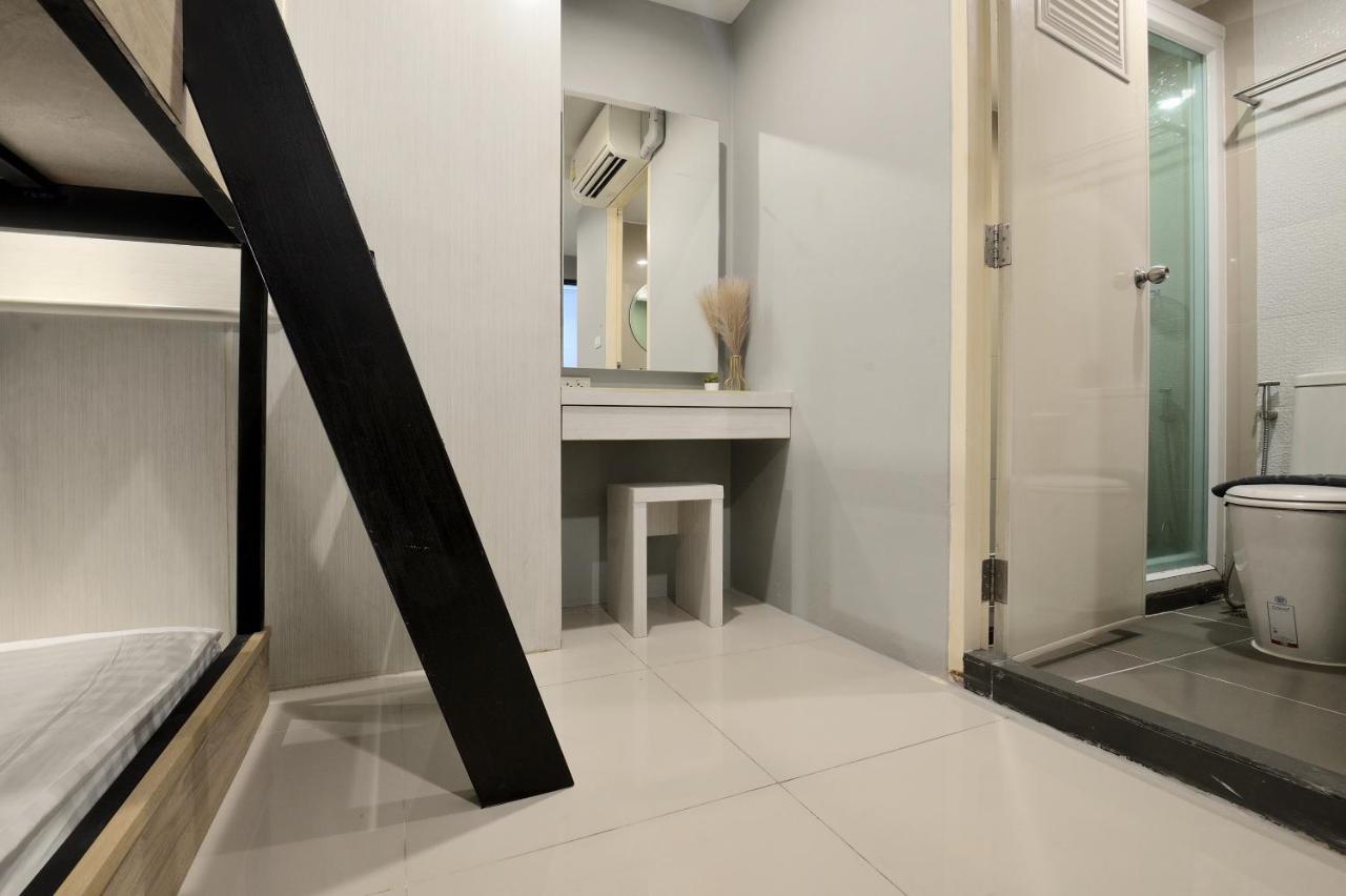 Hotel De Lux Bangkok
