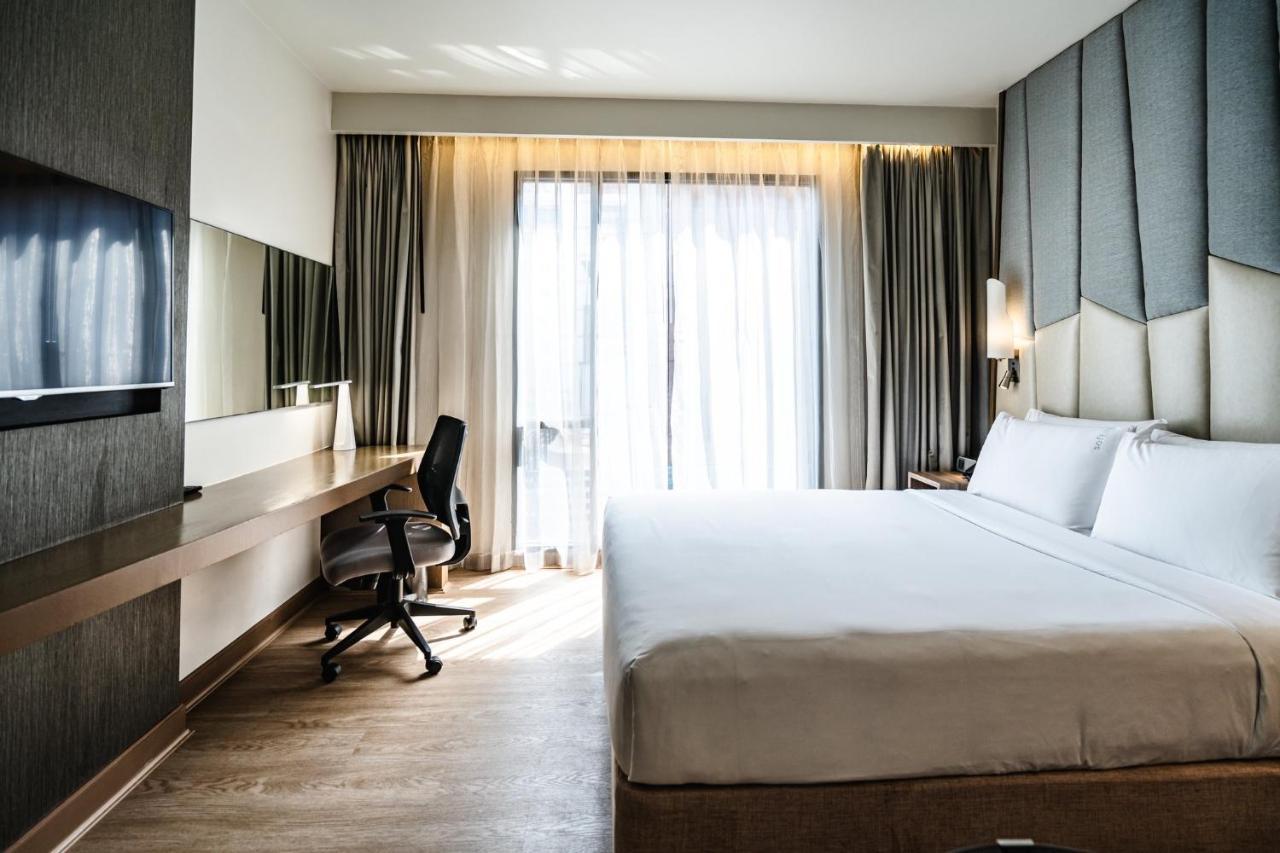 Express Sukhumvit 11 By Ihg Hotel Banguecoque