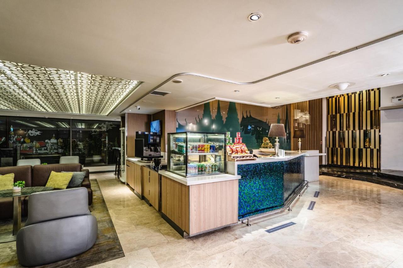 Express Sukhumvit 11 By Ihg Hotel Banguecoque