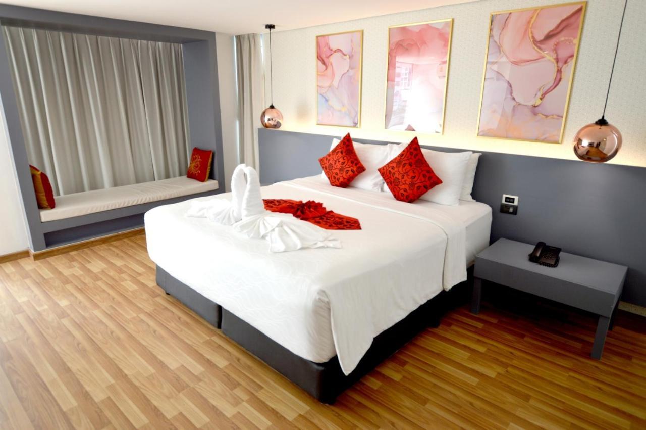 I Silom Hotell 4*