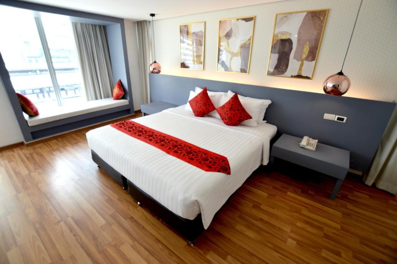 Hotell I Silom 4*