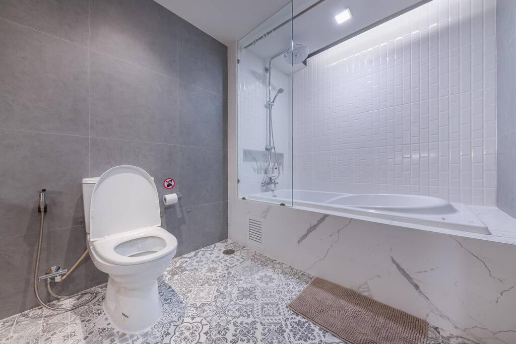 Bangkok, 5 Stars River View & Characteristic Decor Appartement *