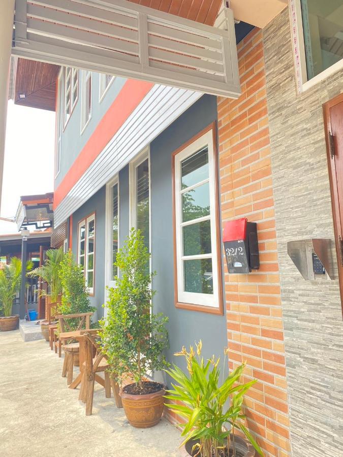 Kp. เพลส หลวงแพ่ง Apartemen