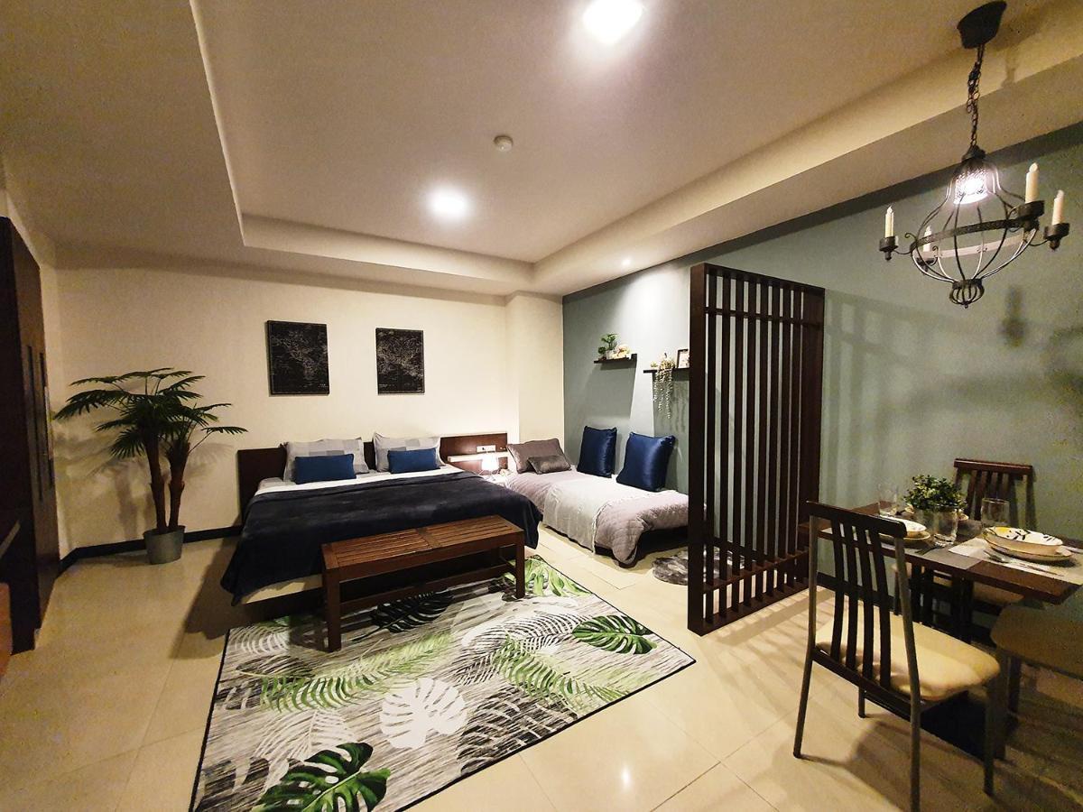 Apartment 552 *