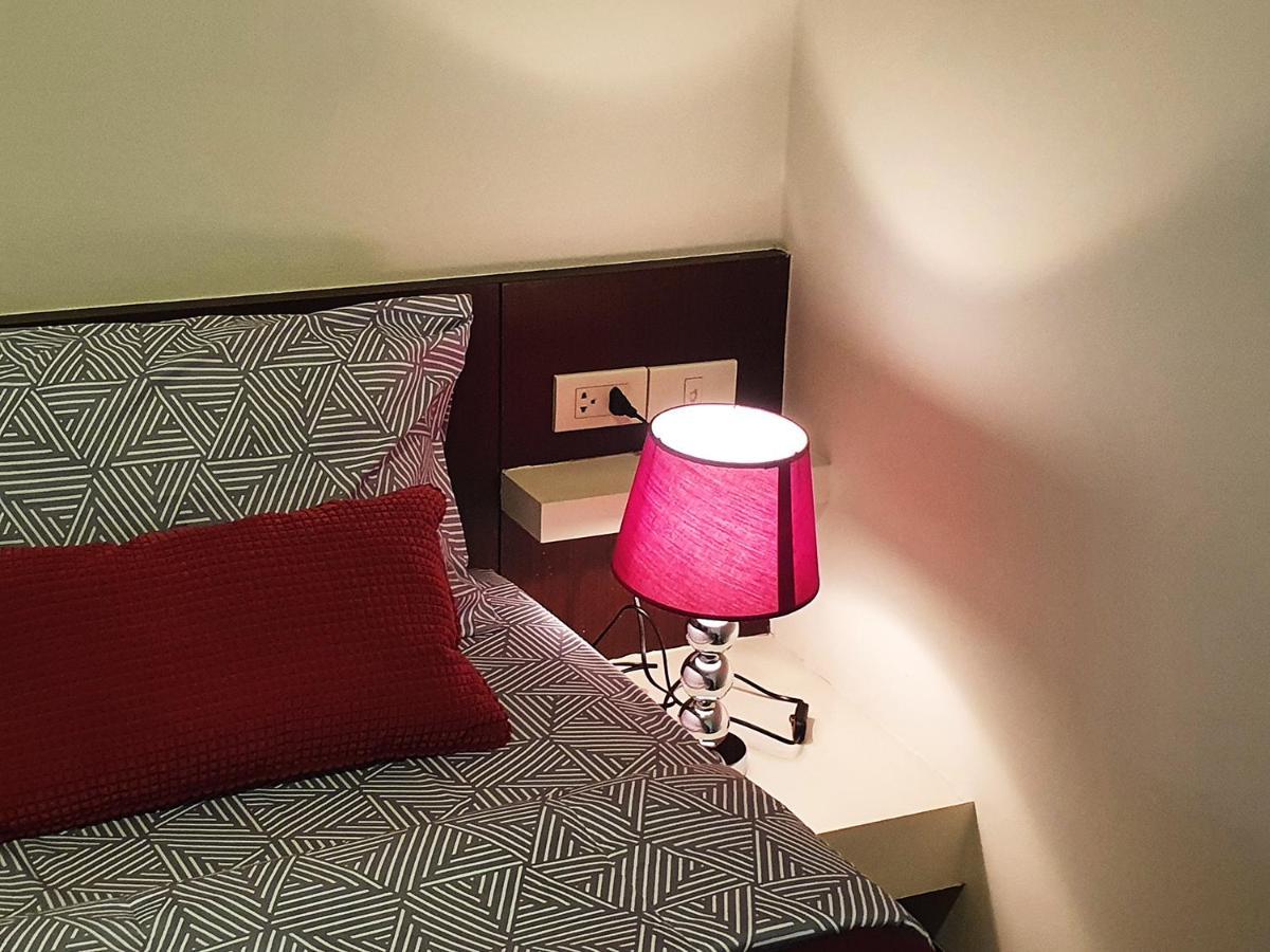 Apartment 552 *