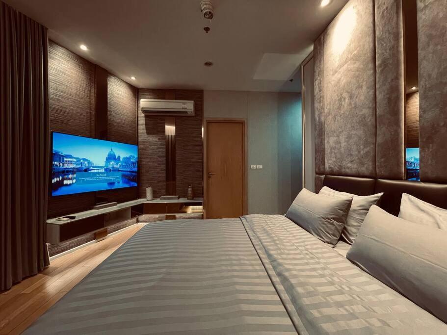 Luxury 2br On The Clouds In Prime Area * Bangkok