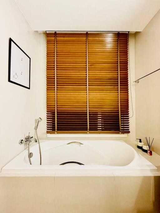 Luxury 2br On The Clouds In Prime Area Apartment