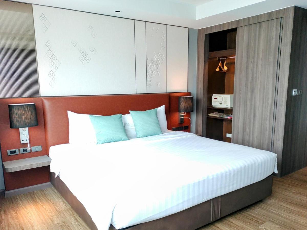 Novotel Living Sukhumvit Legacy Bangkok