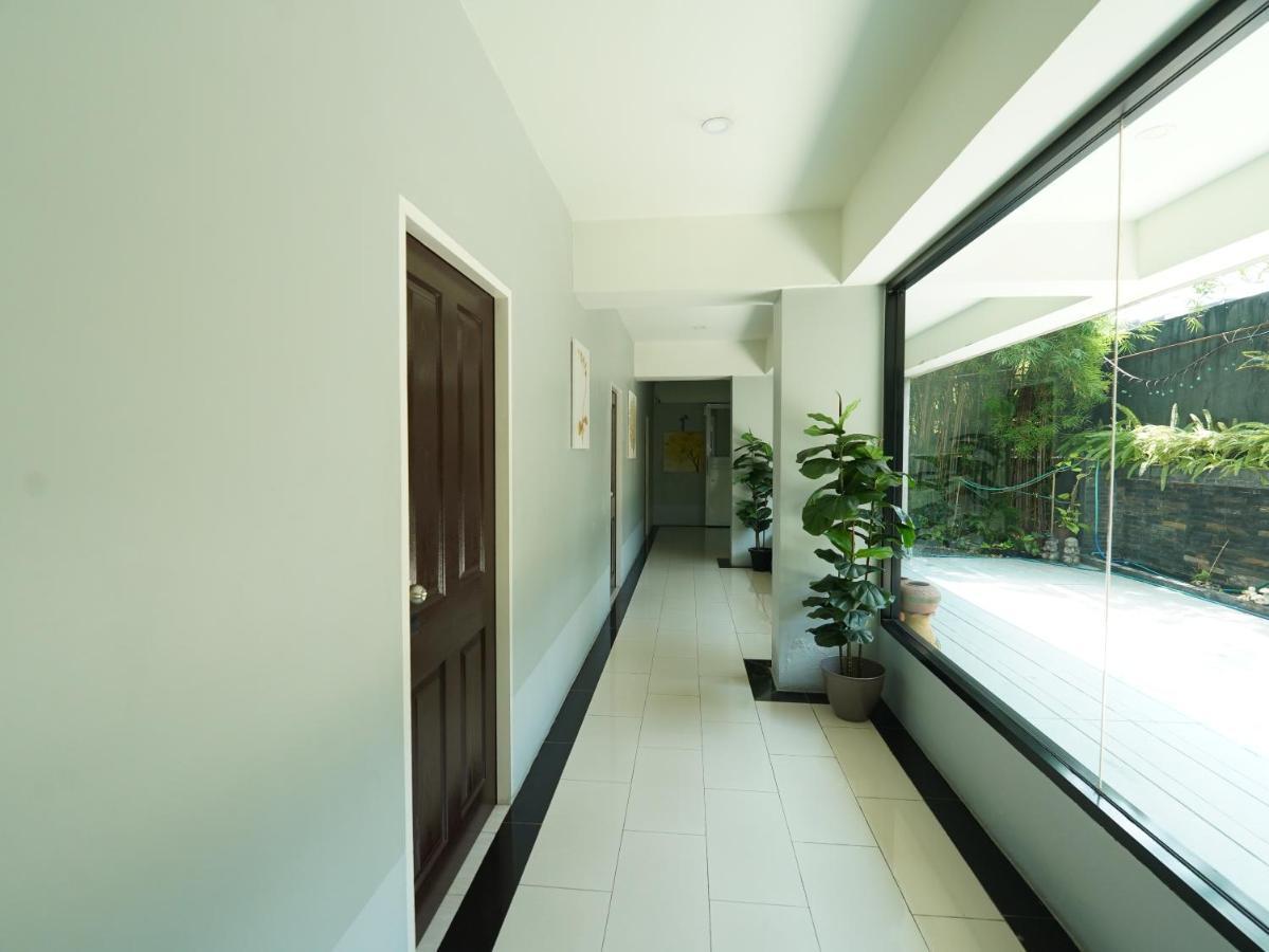 Roomquest Don Mueang Airport Khách sạn