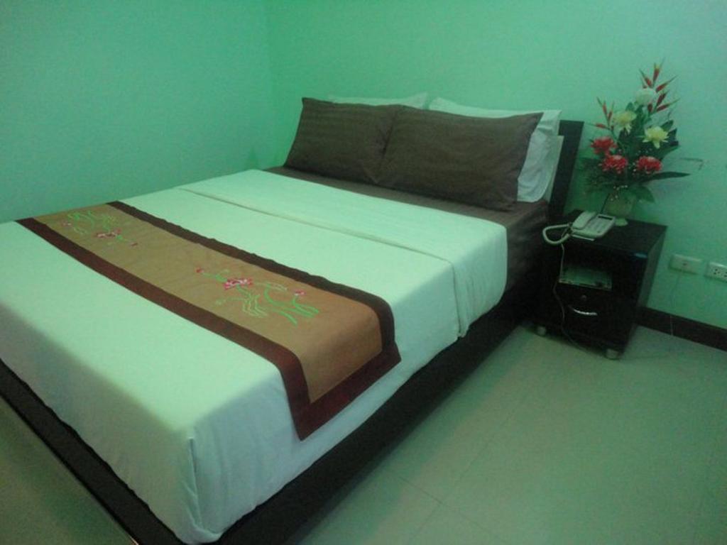 Inn Soravit Place 2*