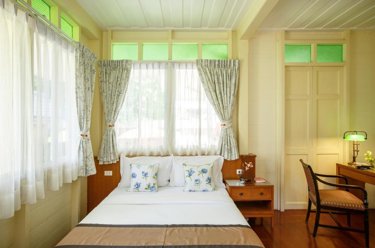 Hostal Baan Dinso *