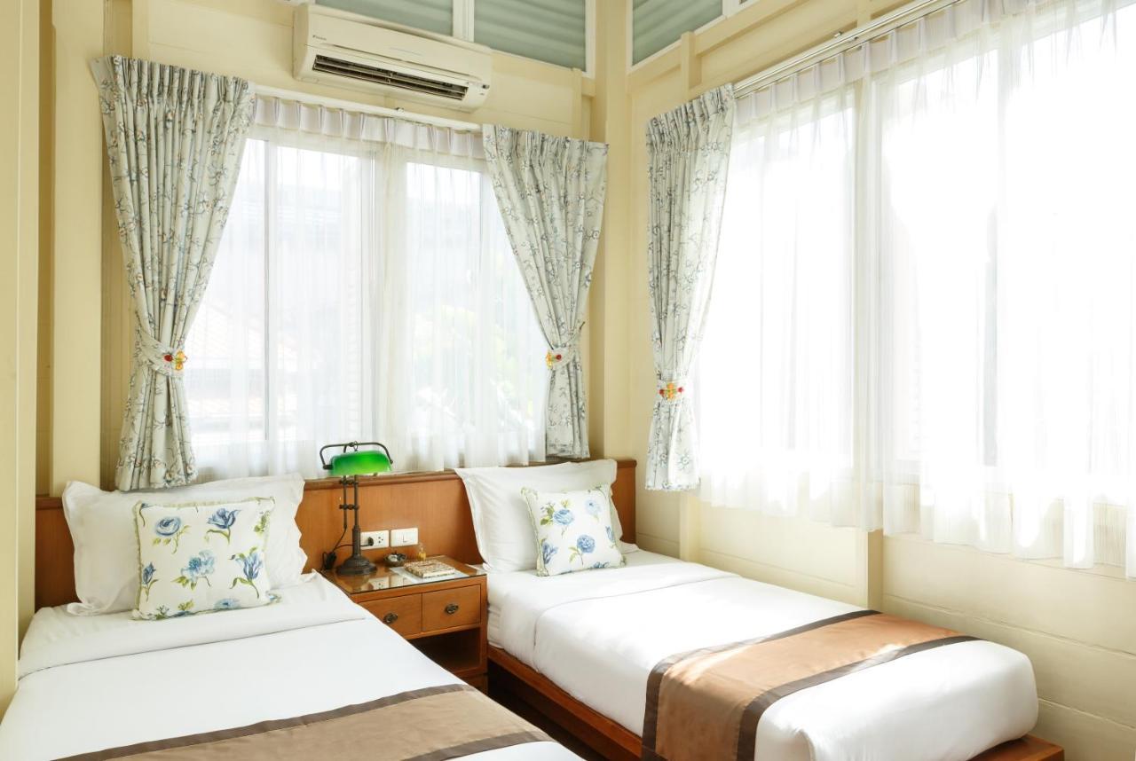 Hostal Baan Dinso *
