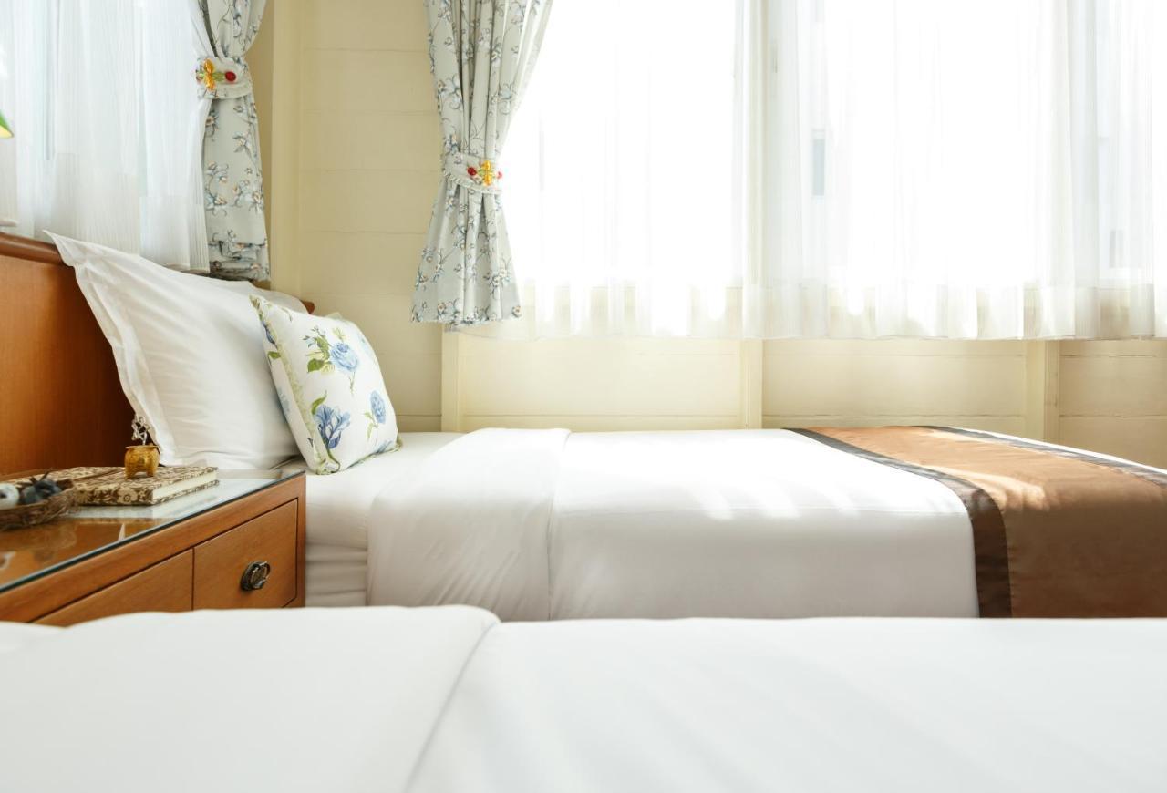 Hostal Baan Dinso *