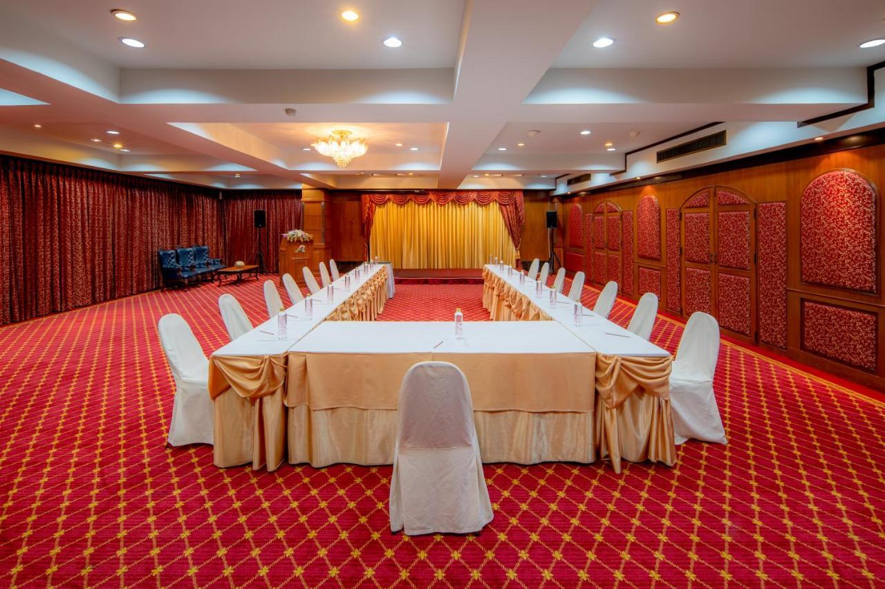 Alexander Hotel 5*