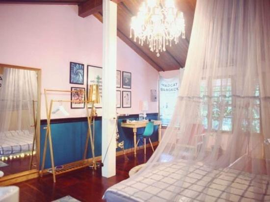 Gasthuis T-house Bkk 2floors Near Bts With Swimming Pool And Free Wifi Bangkok