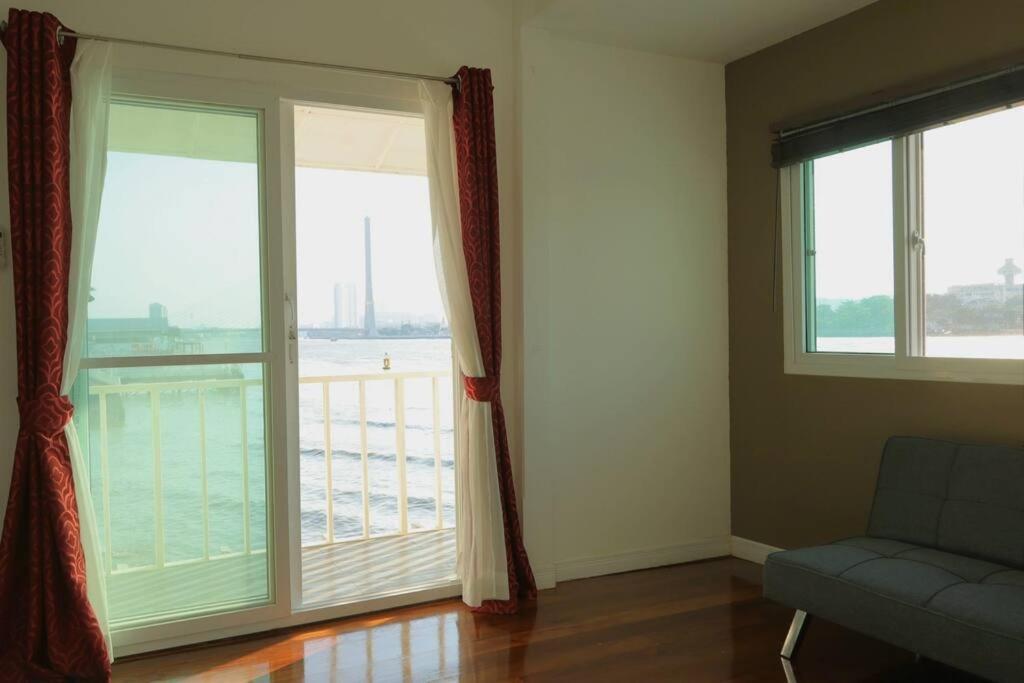 Feriehus Riverfront House/chao Phraya River/baan Rimphraya
