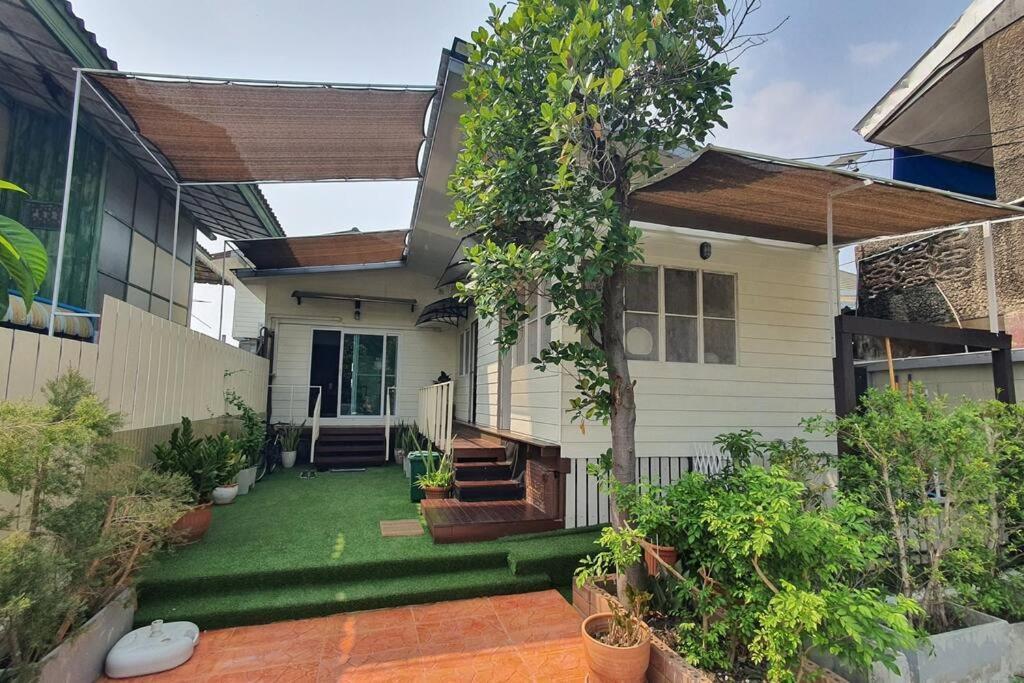 Riverfront House/chao Phraya River/baan Rimphraya Feriehus *