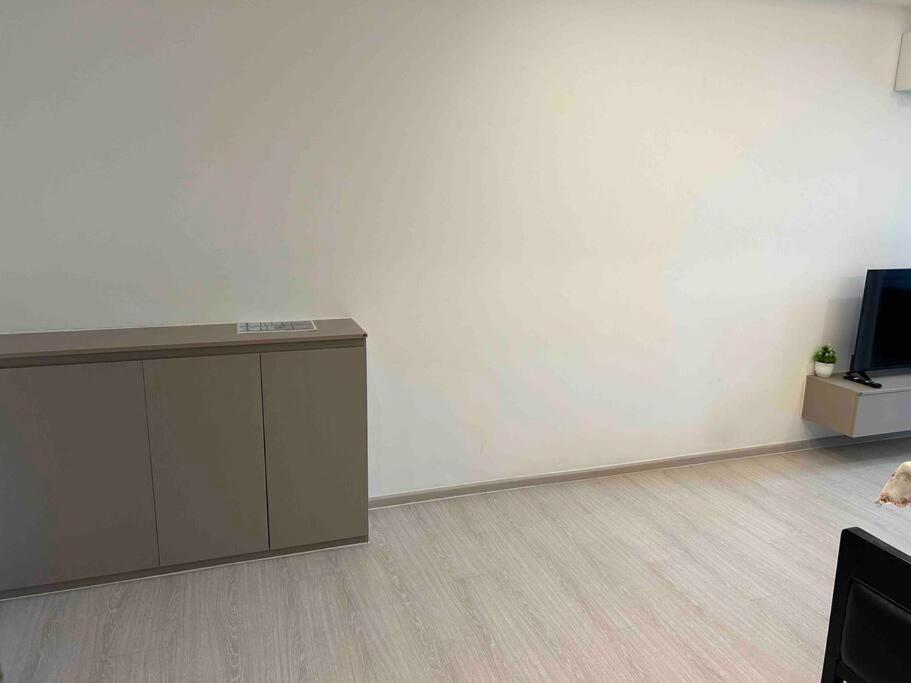 Apartment 1bedroom King Bed Fast Wifi Gym 00 Big Pool Checkin24h Bangkok