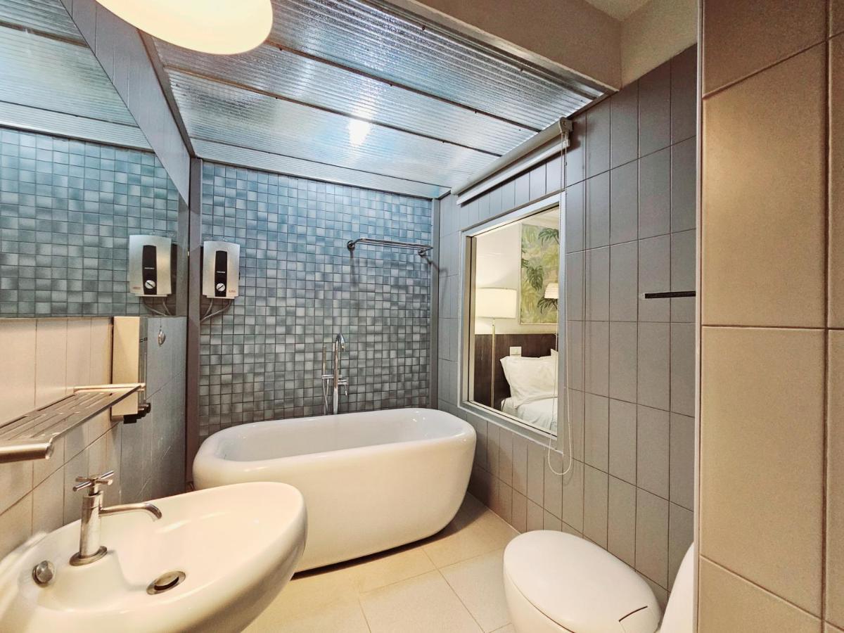 Hotel Somewhere To Escape - Hometel 3*