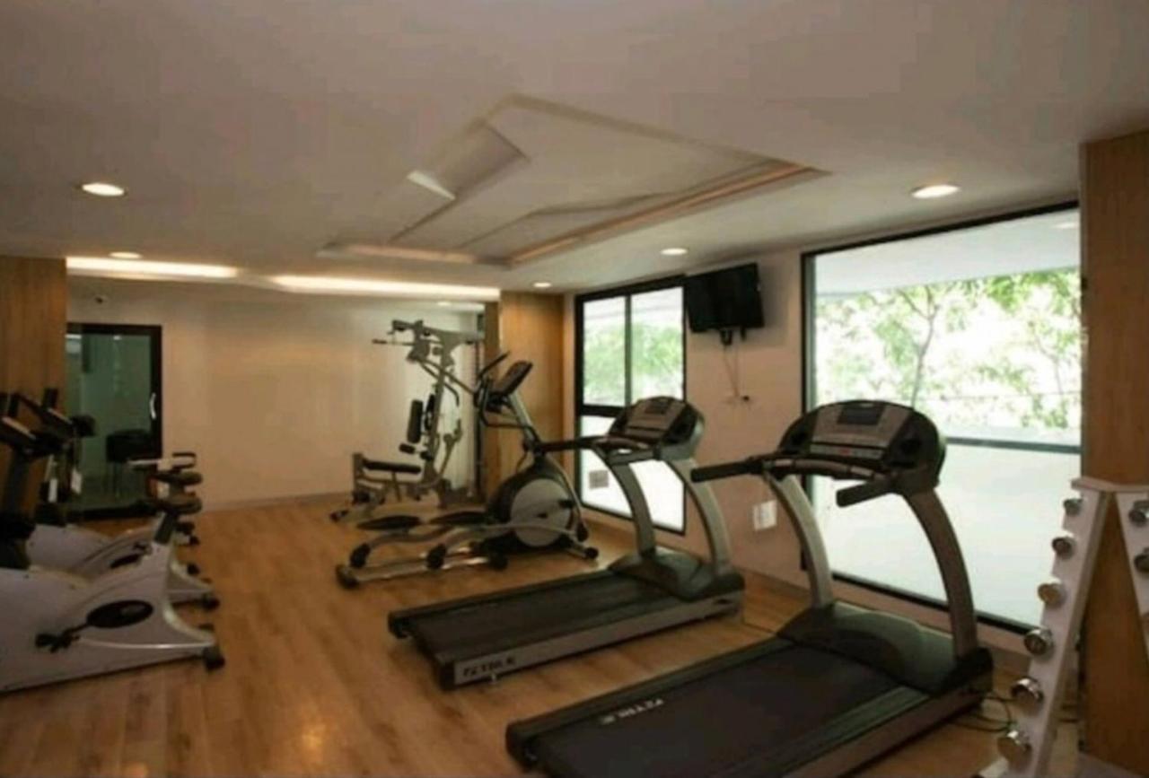 Free Airport Pick Up , 1 Bedroom 4 Mins From Bts Ekkamai Apartment