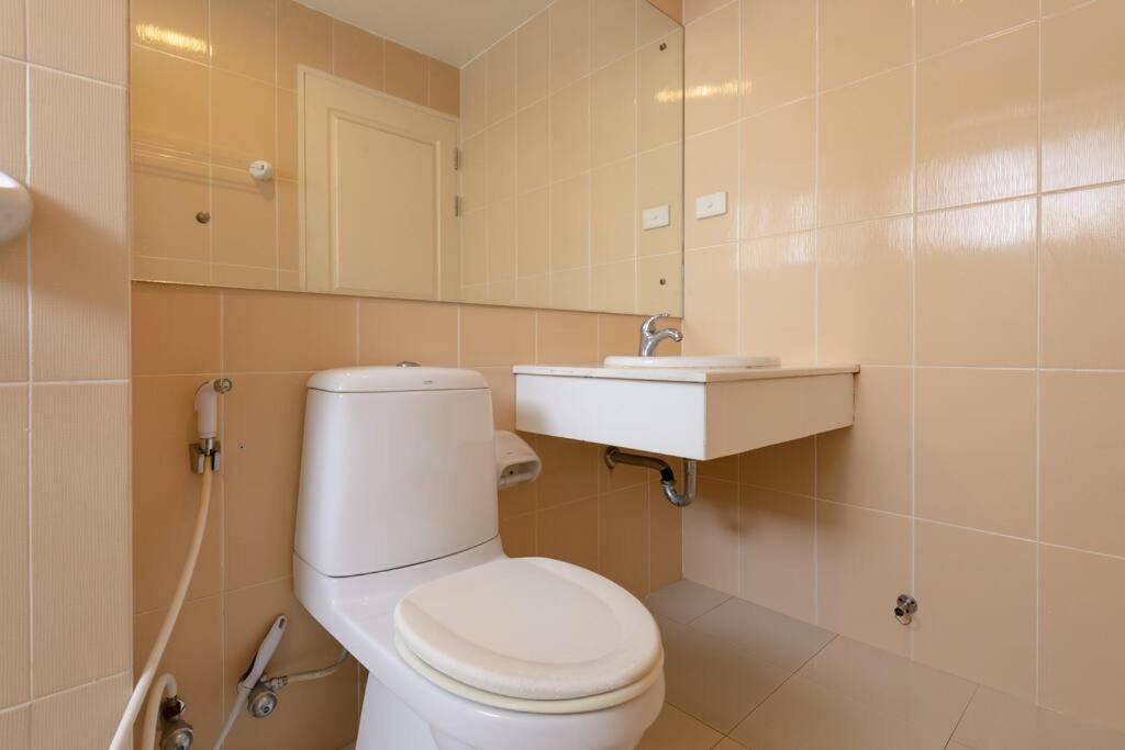 420 House- Up To 10 Guests In Bangkok. Hébergement de vacances Bangkok
