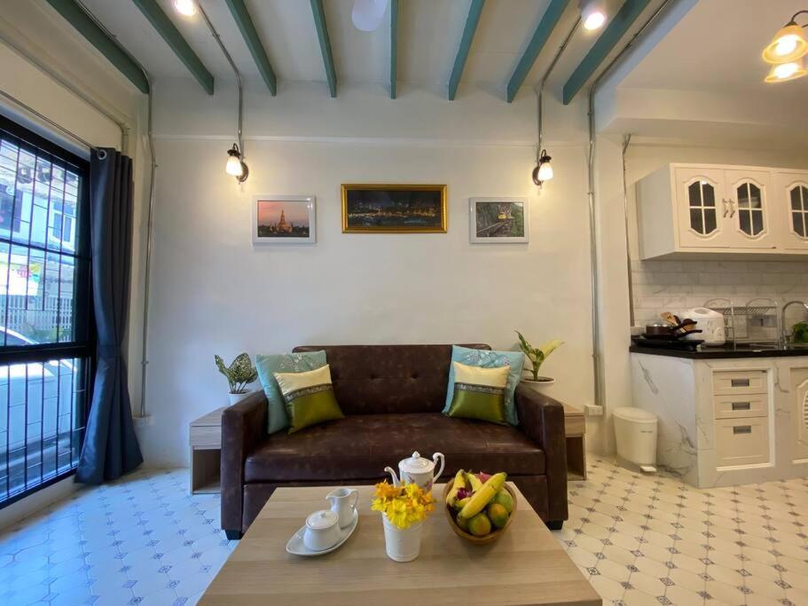 1 Min Walk To Bts, 3 Bed 3 Bath, Entire House