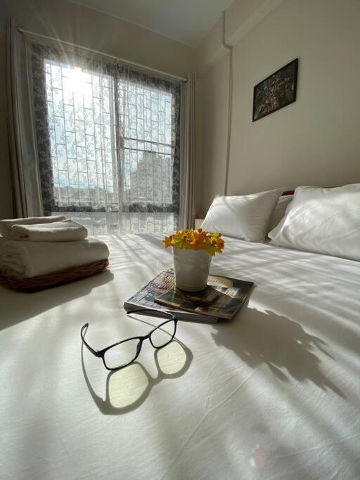 1 Min Walk To Bts, 3 Bed 3 Bath, Entire House Bangkok