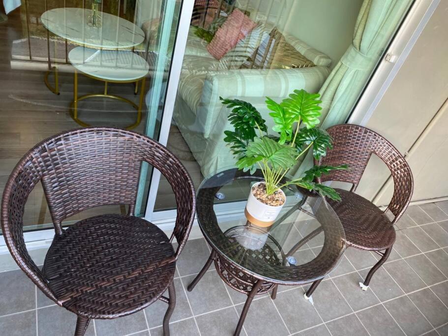Bts Phrom Phomg /sukhumvit Road Apartamento *