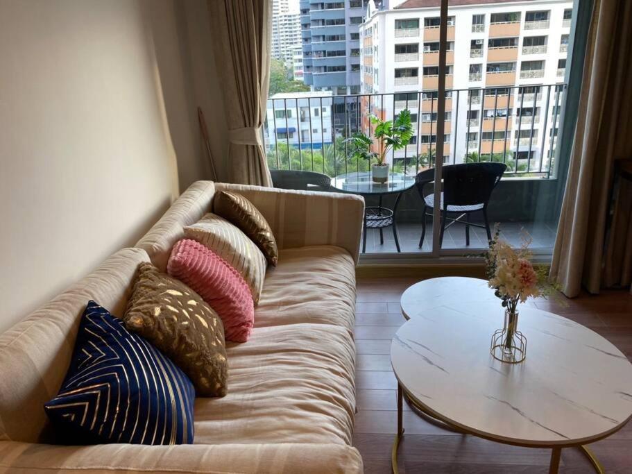 Apartamento Bts Phrom Phomg /sukhumvit Road