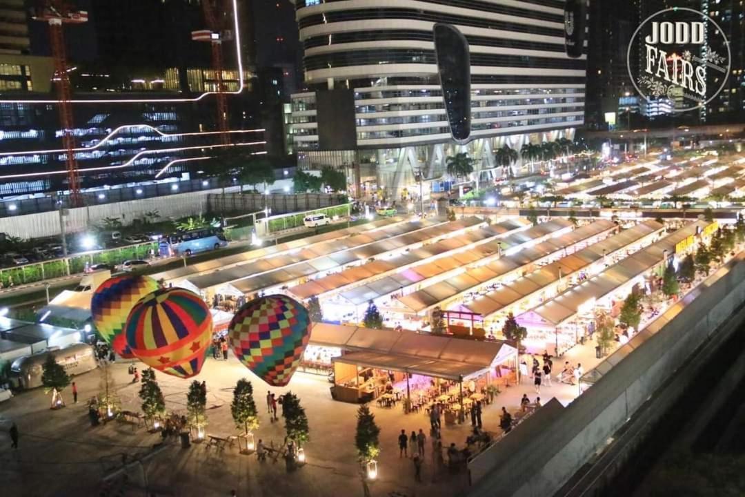 Free Airport Pick Up , 1 Bedroom 4 Mins From Bts Ekkamai Bangkok