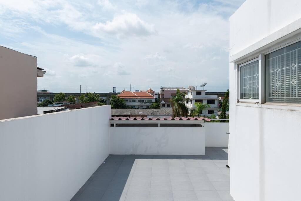 420 House- Up To 10 Guests In Bangkok. Hébergement de vacances *