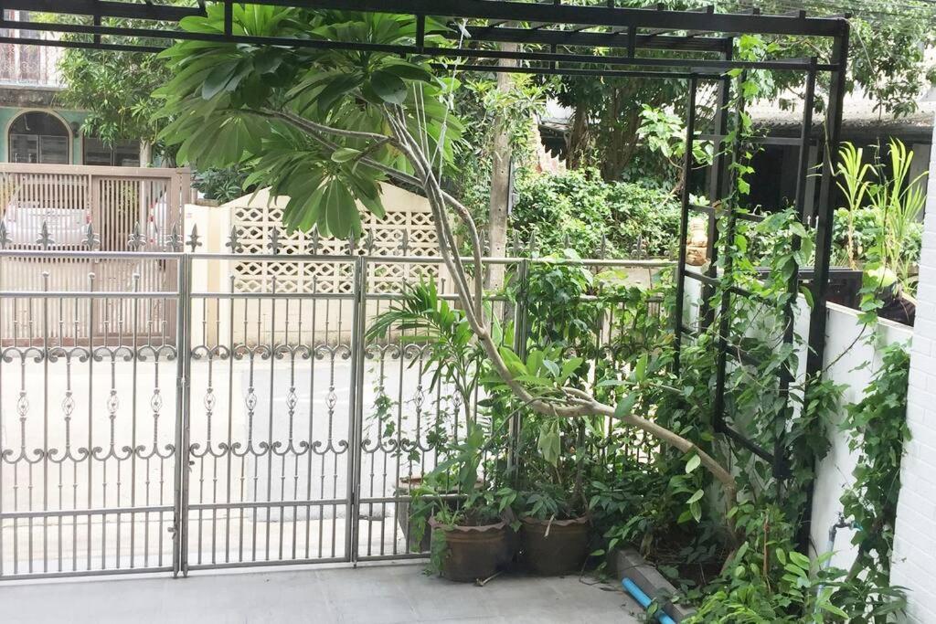 Hébergement de vacances 420 House- Up To 10 Guests In Bangkok. *