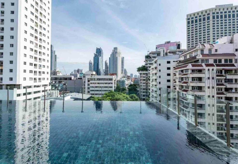 Apartment Modern Room,sky Pool, Bts Asok,sukhumvit