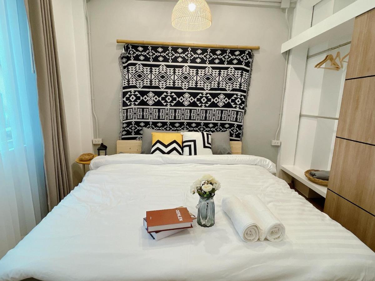 Unwind In Oldtown, Private Floor, Near Grand Palace Pangsapuri Bangkok