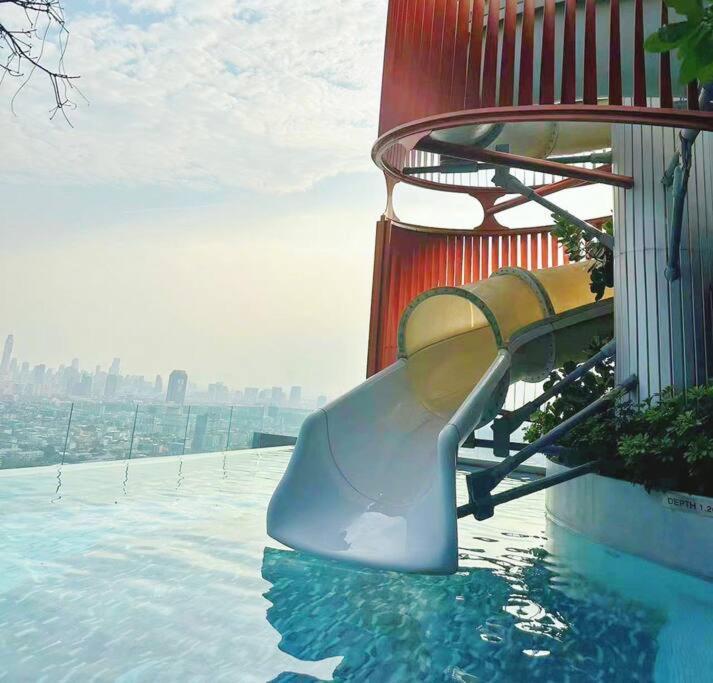 Xt Huaikhwang Bangkok