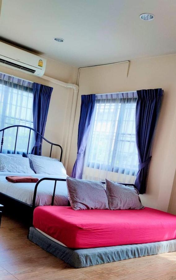 Bed & Breakfast The Cube Sathorn Boutique เดอะ คิวบ์ สาทร บูติค โฮเทล Near Bts Surasak Bangkok