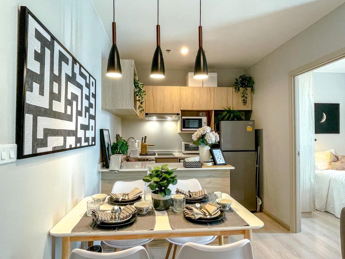 Srinakarin Lasalle 2 Bedroom Apartment *